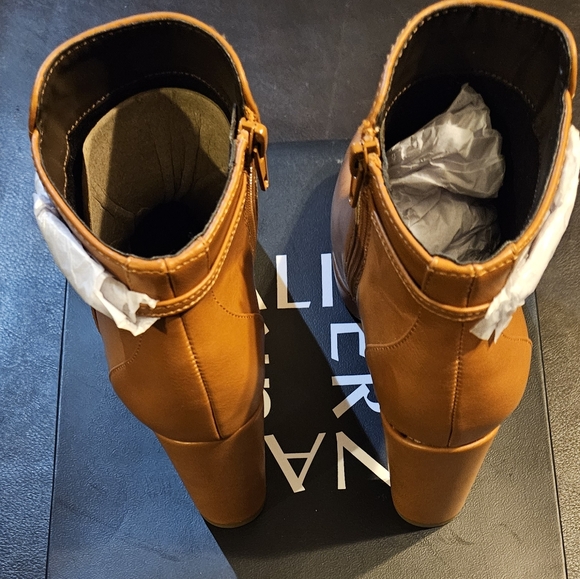 Naturalizer Tawny Berri boot size 7 - Picture 5 of 6